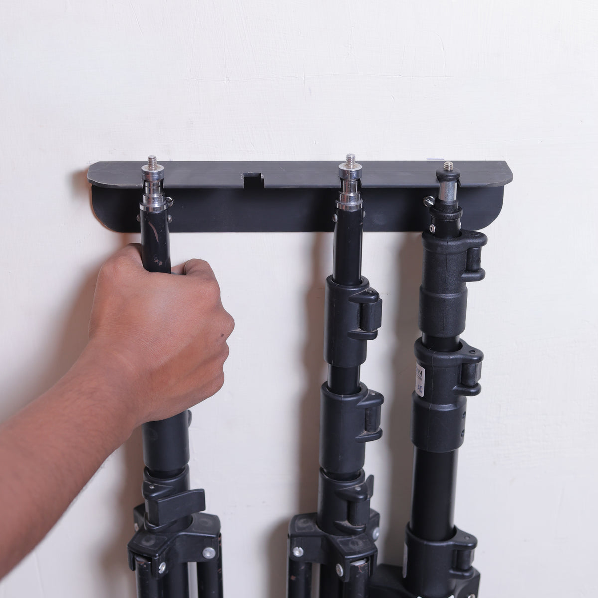 TYL 4-in-1 Light Stand Wall Mount